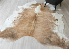 Beige And White Cowhide Rug (Size: 240 X 210 CM) CHR2395