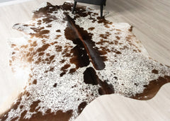 (Rare) Salt Pepper Tri-Color Cowhide Rug (Size: 240 X 200 CM) CHR2423