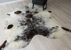Salt Pepper Tri-Color Cowhide Rug (Size: 230 x 200 CM)
