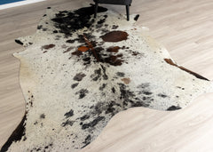 Salt Pepper Tri-Color Cowhide Rug (Size: 240 x 200 CM)