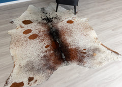 Salt Pepper Tri-Color Cowhide Rug (Size: 230 x 190 CM)