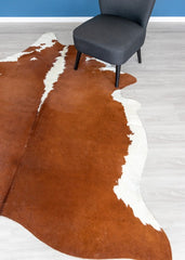 Hereford Brown And White Cowhide Rug (Size: 240 x 200 CM)
