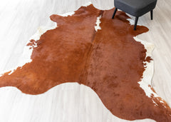 Hereford Brown And White Cowhide Rug (Size: 230 x 200 CM)