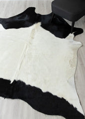 Black And White Cowhide Rug (Size: 220 x 180 CM)