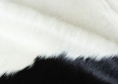 Black And White Cowhide Rug (Size: 220 x 180 CM)