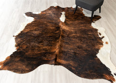 Dark White Spine Belly Brindle Cowhide Rug (Size: 230 X 200 CM)