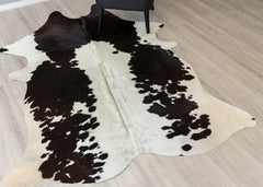 Black And White Cowhide Rug (Size: 210 X 170 CM)