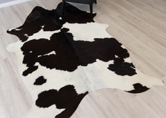 Black And White Cowhide Rug (Size: 210 X 160 CM)