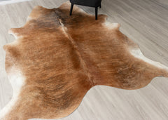 Medium Brindle Cowhide Rug (Size: 240 X 210 CM)