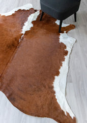 Medium White Spine Belly Brindle Cowhide Rug (Size: 240 X 200 CM) CHR1913