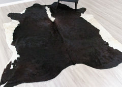 Hereford Black And White Cowhide Rug (Size: 250 x 220 CM) CHR1922