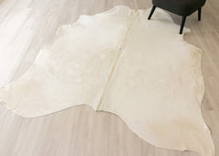 (Rare) Off White Cowhide Rug (Size: 220 X 190 CM) CHR1899