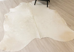 (Rare) Off White Cowhide Rug (Size: 220 X 190 CM) CHR1899