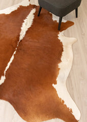 Hereford Brown And White Cowhide Rug (Size: 220 x 190 CM) CHR2211