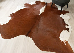 Hereford Brown And White Cowhide Rug (Size: 280 x 240 CM) CHR2532