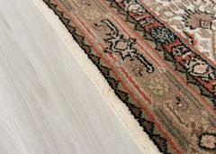 Oriental Agra Hand-Knotted Wool Hallway Indian Runner Rug - 84 x 350 CM
