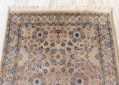 Authentic Wool Hand-Knotted Floral Hallway Runner Rug - 90 x 160 CM