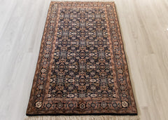 Oriental Agra Hand-Knotted Floral Wool Hallway Runner Rug – 95 x 170 cm