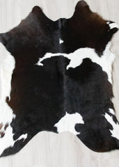 Calfskin - Black/White (Size: 120 X 90 CM) CS612