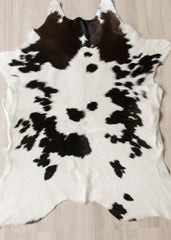 Calfskin - Black/White (Size: 100 X 90 CM) CS646