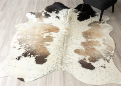 Tri-Color Cowhide Rug (Size: 210 X 170 CM)