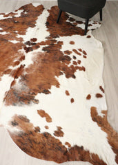 Exotic Tricolor Cowhide Rug (Size: 270 X 230 CM) CHR2713