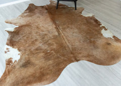 (Rare) Palomino Cowhide Rug (Size: 250 X 230 CM) CHR2457