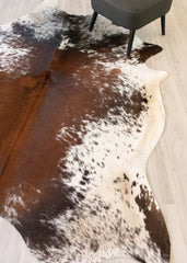 Salt Pepper Tri-Color Cowhide Rug (Size: 260 X 200 CM) CHR2144