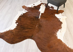 Medium White Spine Belly Brindle Cowhide Rug (Size: 230 X 200 CM) CHR2149