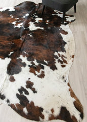 Exotic Tricolor Cowhide Rug (Size: 250 X 200 CM) CHR2641