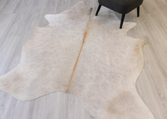 (Rare) Off White Cowhide Rug (Size: 230 X 170 CM) CHR2123