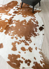 Brown And White Cowhide Rug (Size: 250 X 220 CM) CHR2648