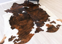 Exotic Tricolor Cowhide Rug (Size: 220 X 230 CM) CHR2088
