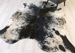 Salt Pepper Black & White Cowhide Rug (Size: 240 X 190 CM) CHR2138