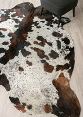 Exotic Tricolor Cowhide Rug (Size: 240 X 220 CM) CHR2607