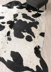 Black And White Cowhide Rug (Size: 250 X 210 CM) CHR2609