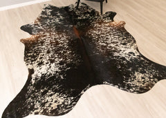Salt Pepper Tri-Color Cowhide Rug (Size: 250 X 200 CM) CHR2239