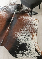 (Rare) Salt Pepper Tri-Color Cowhide Rug (Size: 220 X 210 CM) CHR2624