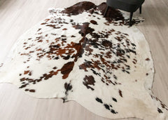 Exotic Tricolor Cowhide Rug (Size: 250 X 220 CM) CHR2627