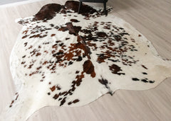 Exotic Tricolor Cowhide Rug (Size: 250 X 220 CM) CHR2627