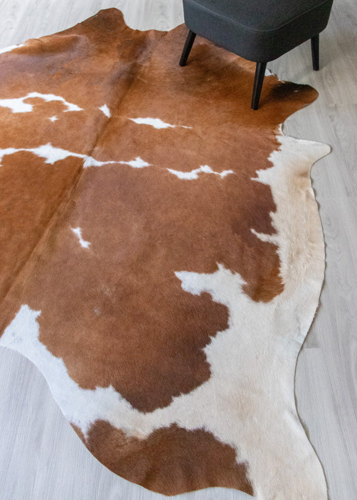 extra large cowhide rug
