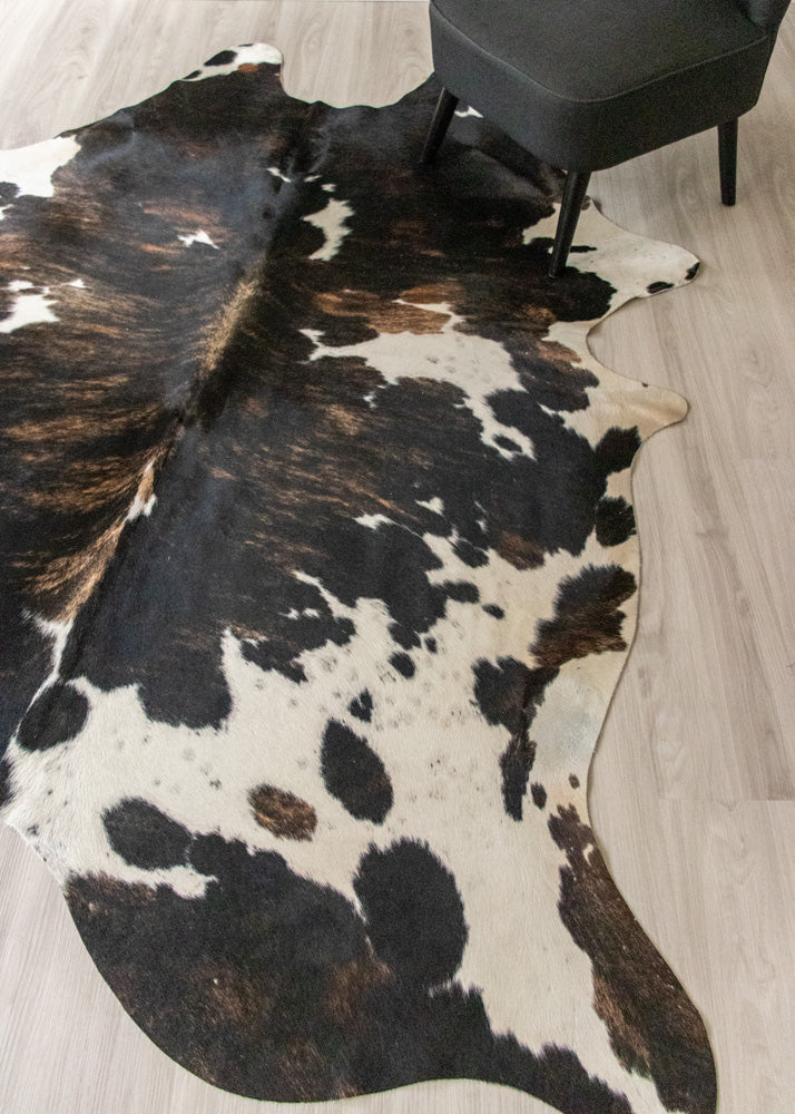 extra large cowhide rug
