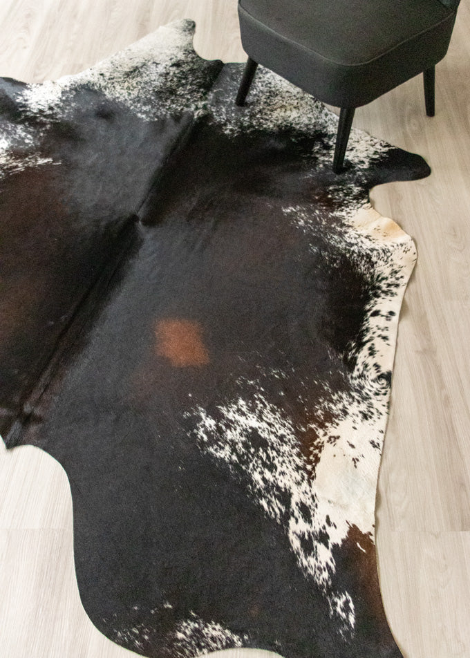 extra large cowhide rug