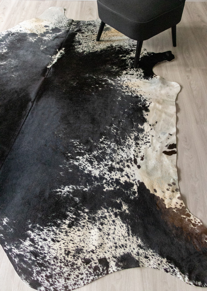 extra large cowhide rug