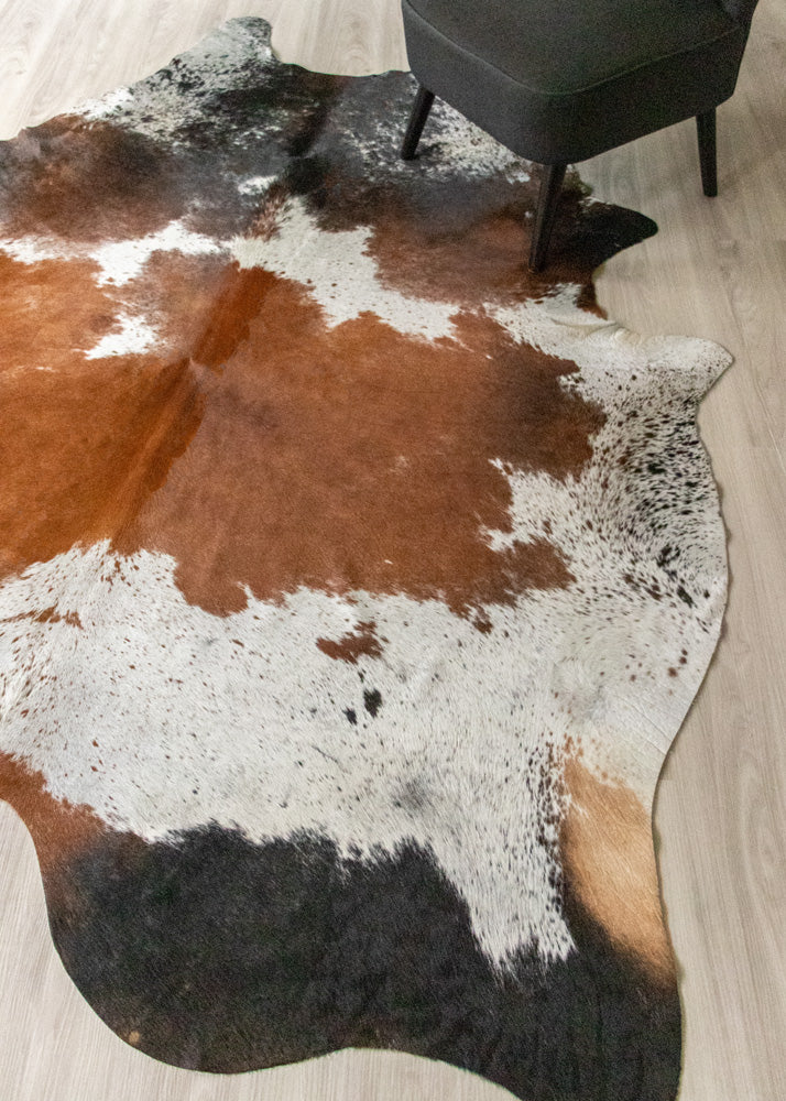 extra large cowhide rug
