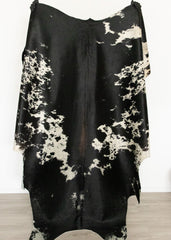 Black And White Cowhide Rug (Size: 240 X 200 CM) CHR2301