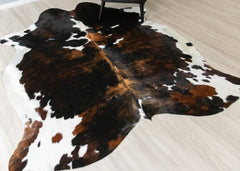 Exotic Tricolor Cowhide Rug (Size: 230 X 200 CM) CHR2318