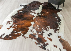 Exotic Tricolor Cowhide Rug (Size: 250 X 220 CM) CHR2317