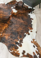 Exotic Tricolor Cowhide Rug (Size: 250 X 220 CM) CHR2314