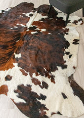 Exotic Tricolor Cowhide Rug (Size: 230 X 210 CM) CHR2327